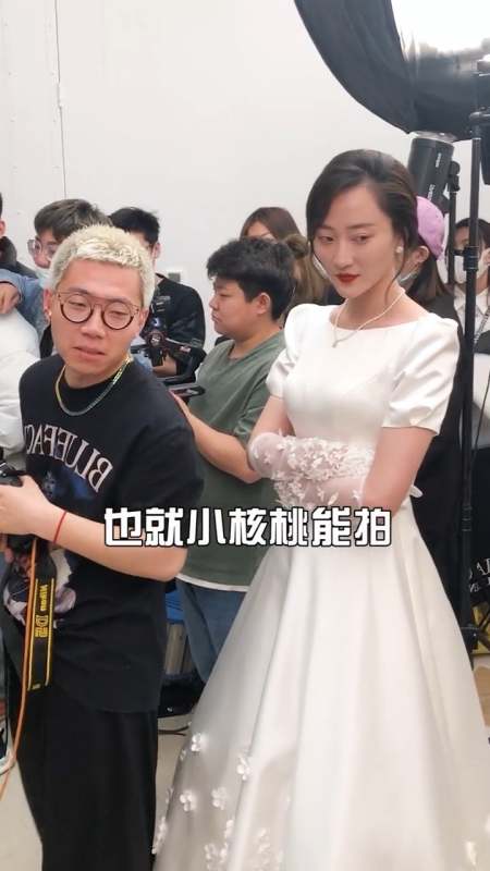 婚纱摄影#小核桃阿冼vs苗苗阿冼,哪一组更可爱-全民小视频