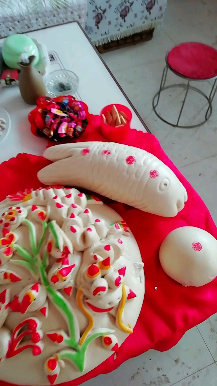 哥哥结婚的花糕好漂亮