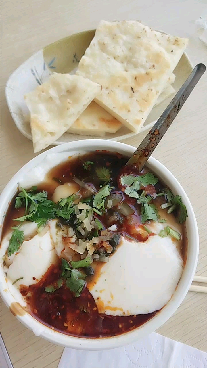 山东豆腐脑葱花油饼,吃饱才5块钱!超值!