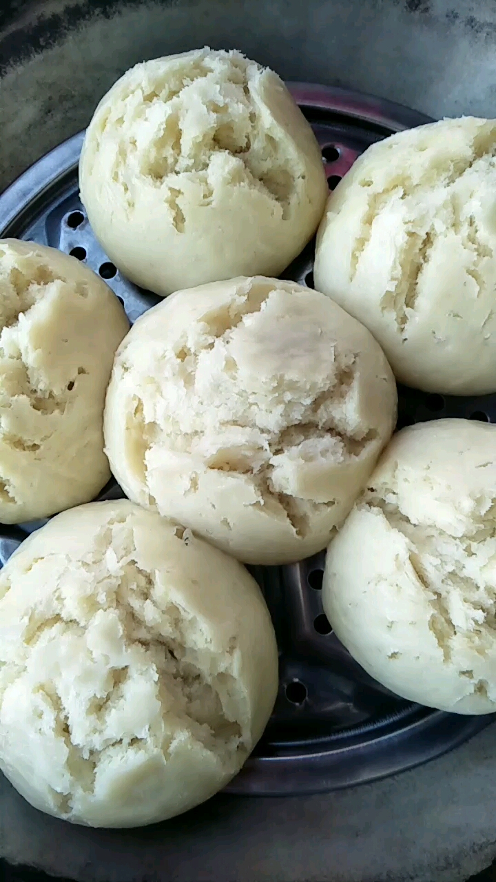 纯碱手工开花大馒头.