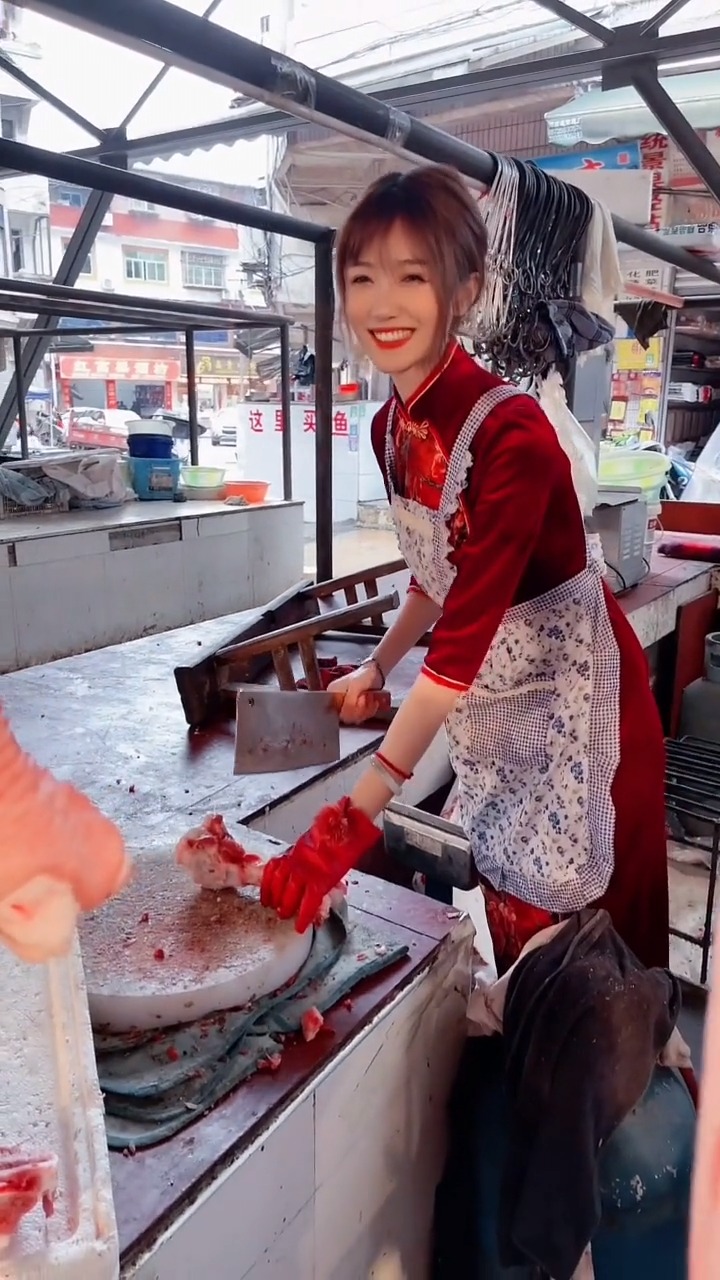 等你长大了你就知道,会拿杀猪刀,没有公主病,吃饭不挑食,举止优雅!