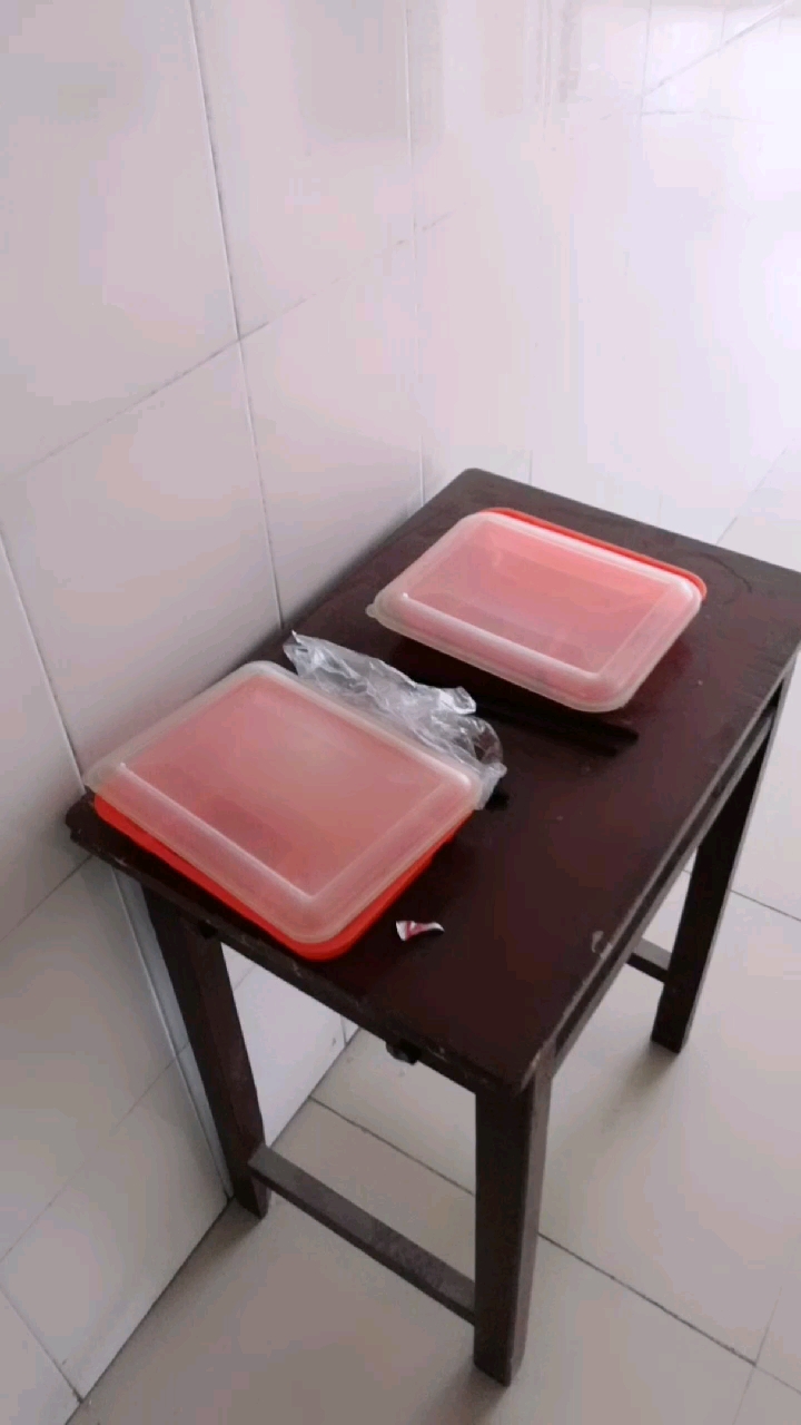 两空饭盒