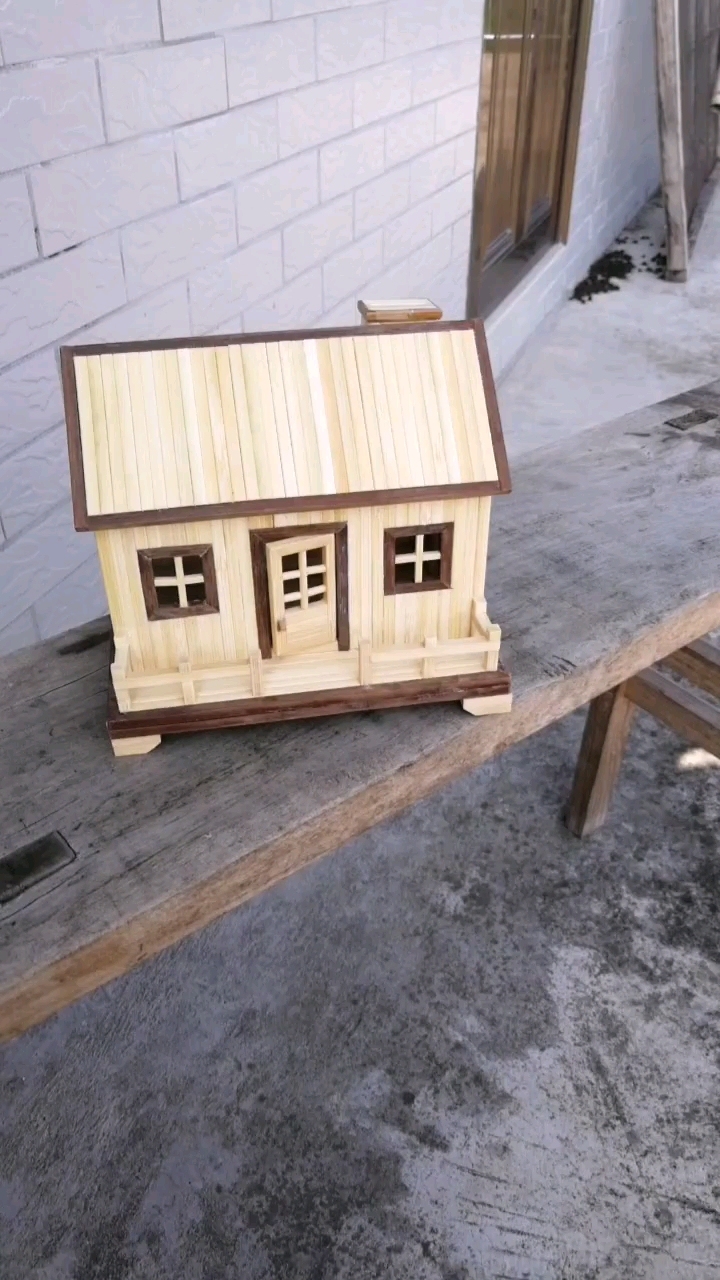 竹签制作存钱的小孩房子的