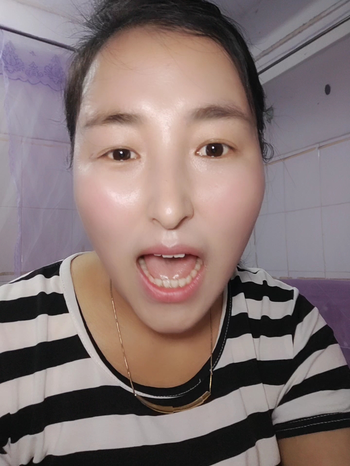 颜值大pk#全网大脸女女