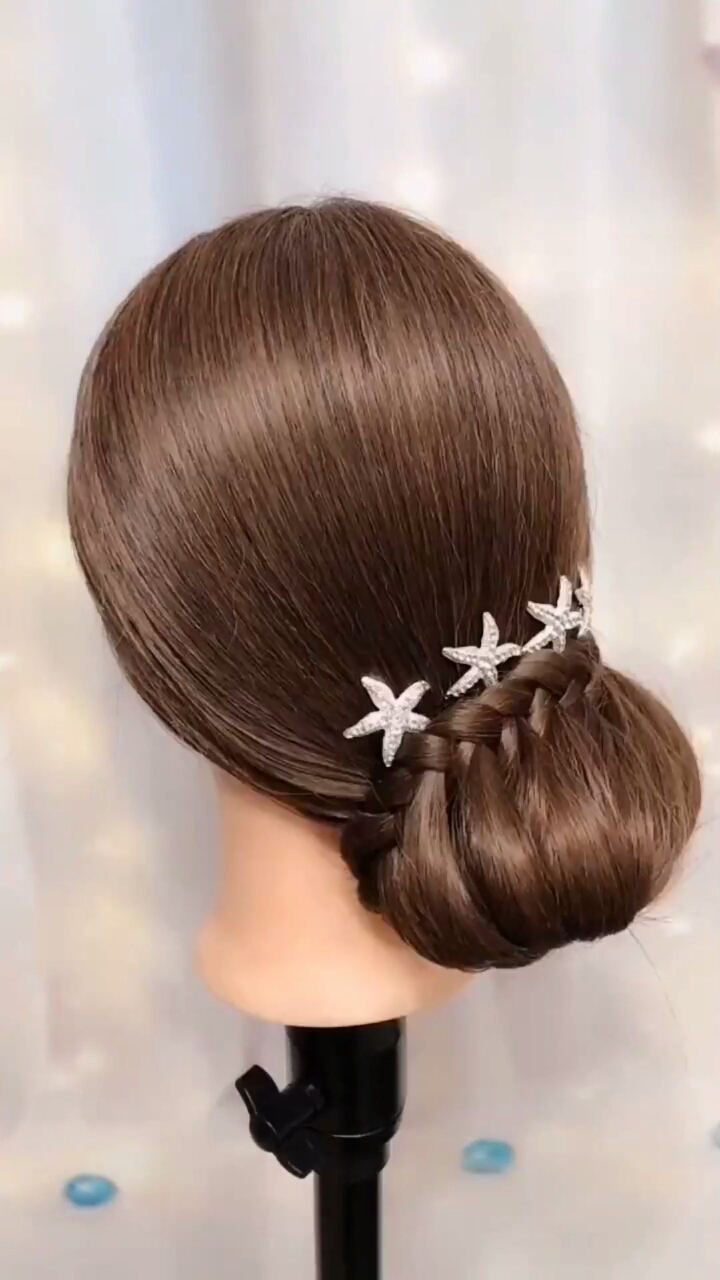 为妈妈设计的一款花样盘发,简单易学,一看就会