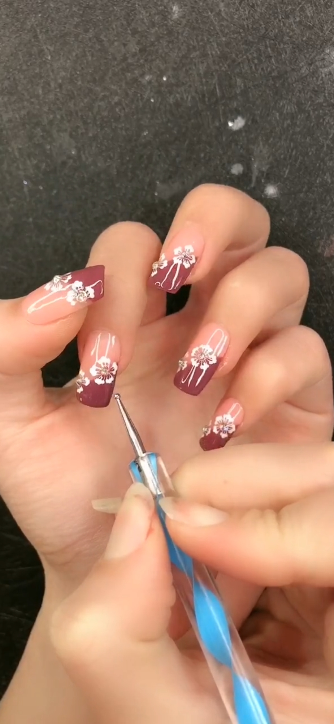 美甲教程#用点珠笔点出来的小花花