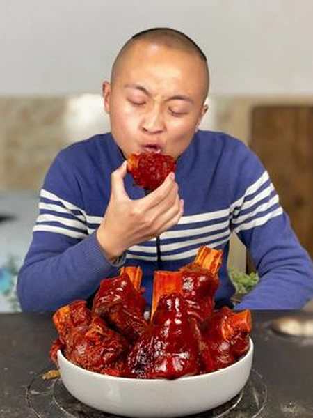 89买2根驴蹄子,大冬今天做红烧驴蹄,软烂q弹,一点不腻 #美食 #驴肉