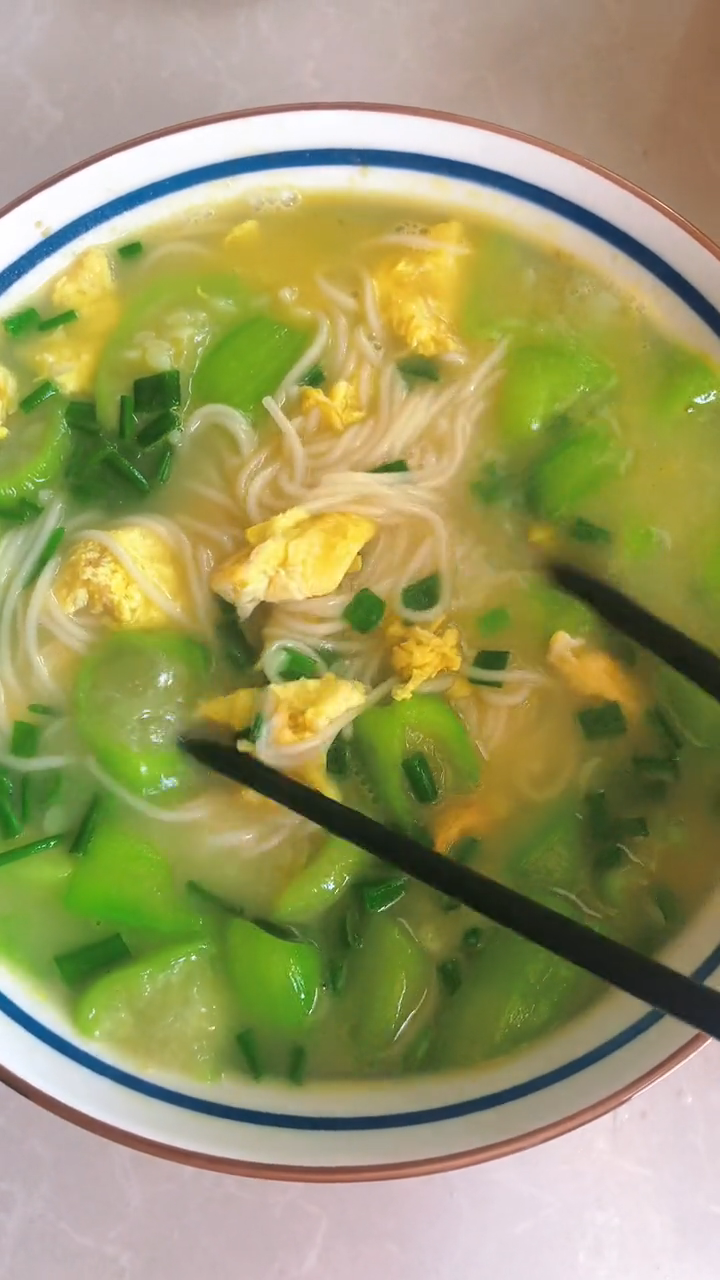 丝瓜面条怎么做好吃又简单.