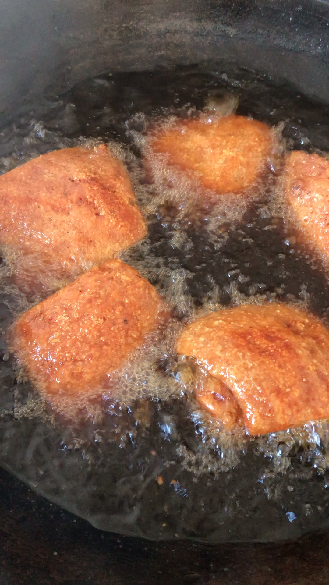 我亲手制作的炸扣肉,老铁们怎么样感觉?喜欢的进来看看