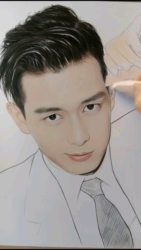 李现#画了7小时了,大家觉得像吗?@全民小助手
