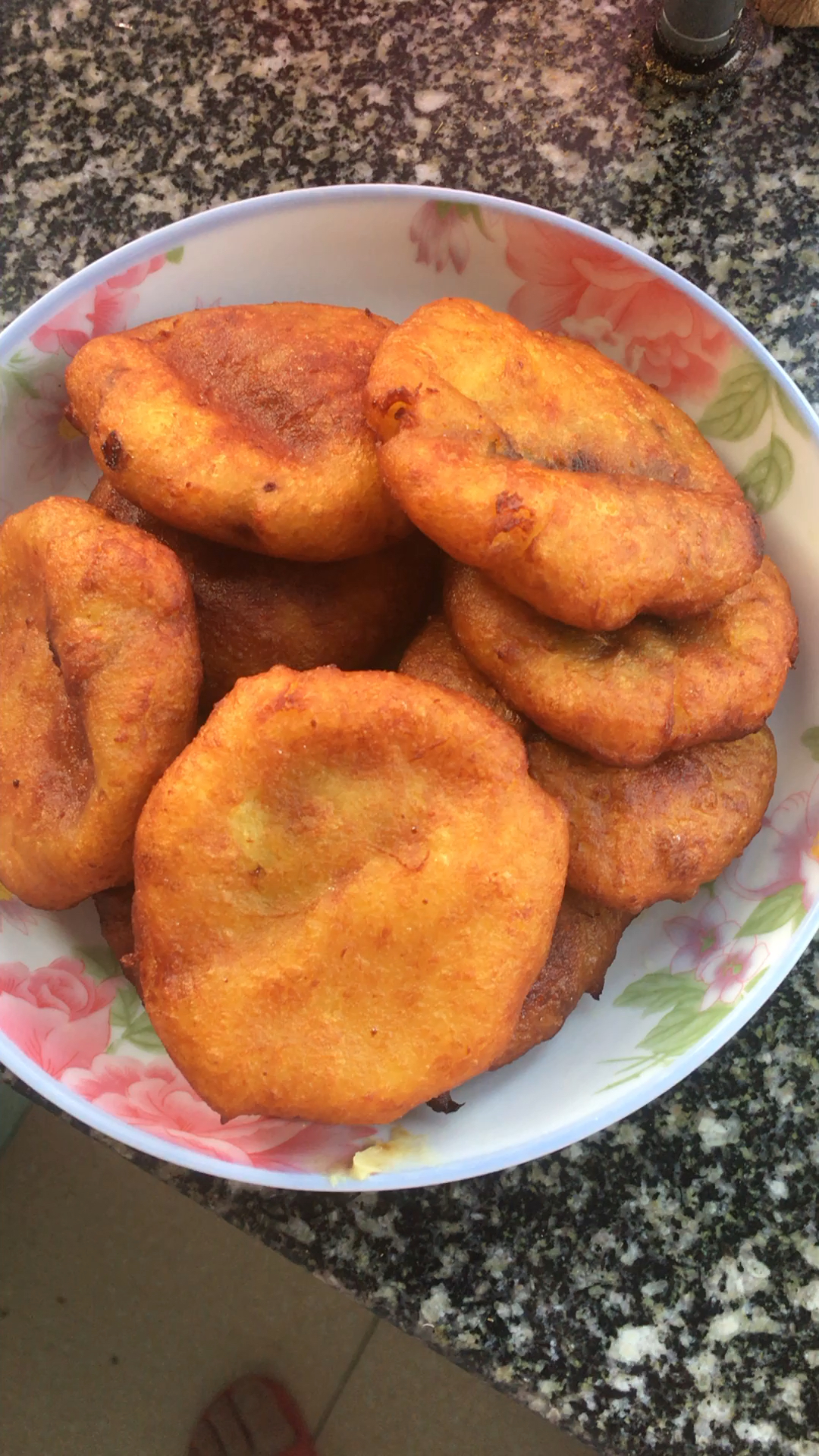 刚做的红薯油糕