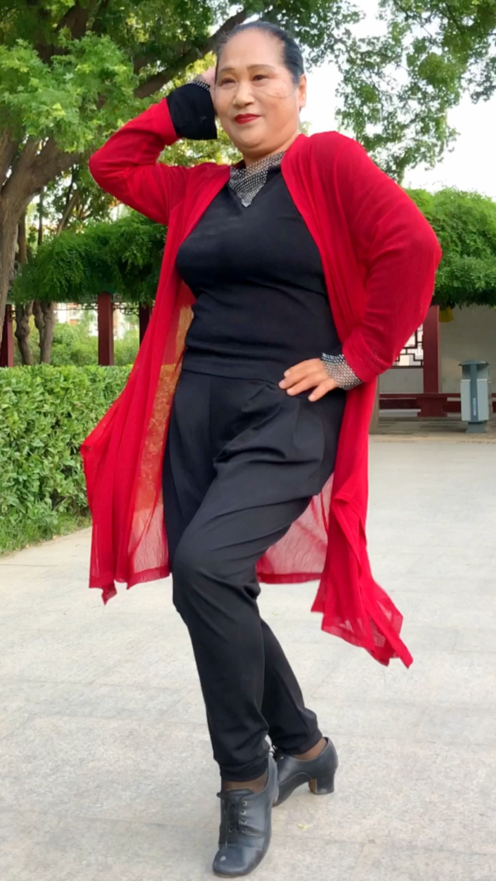 六十岁老太太日常生活