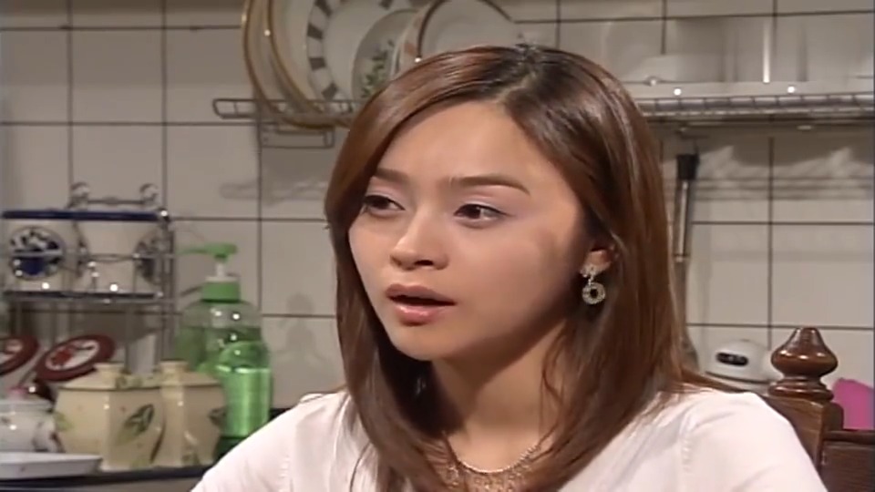 韩剧#人鱼小姐:芮莹给小姑子做粥,被她嫌弃太干了,真的太过分了