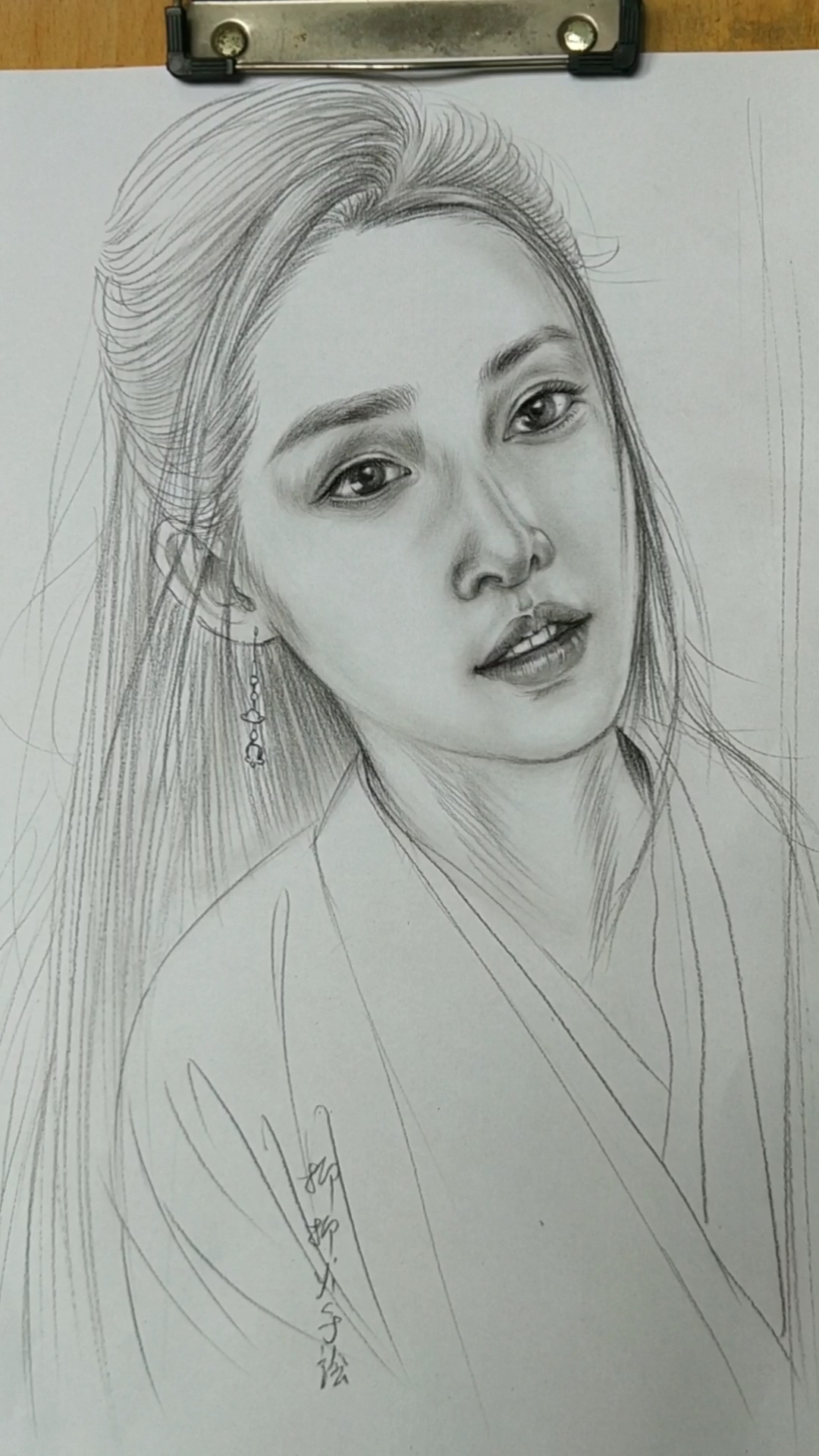 李沁#正在画美女,认出是谁?喜欢她吗?