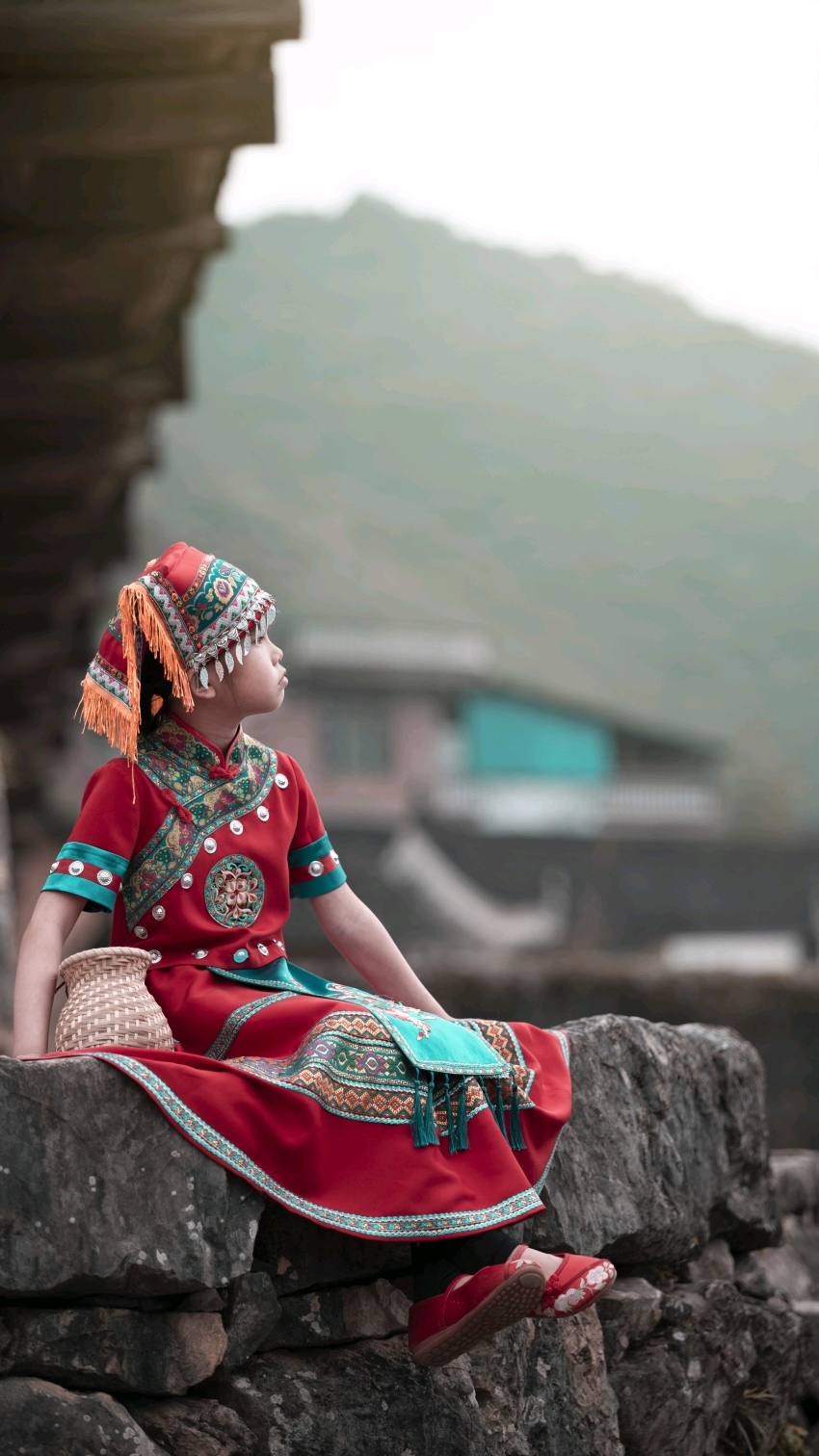 我的童年#家乡的民族文化#瑶族小姑娘