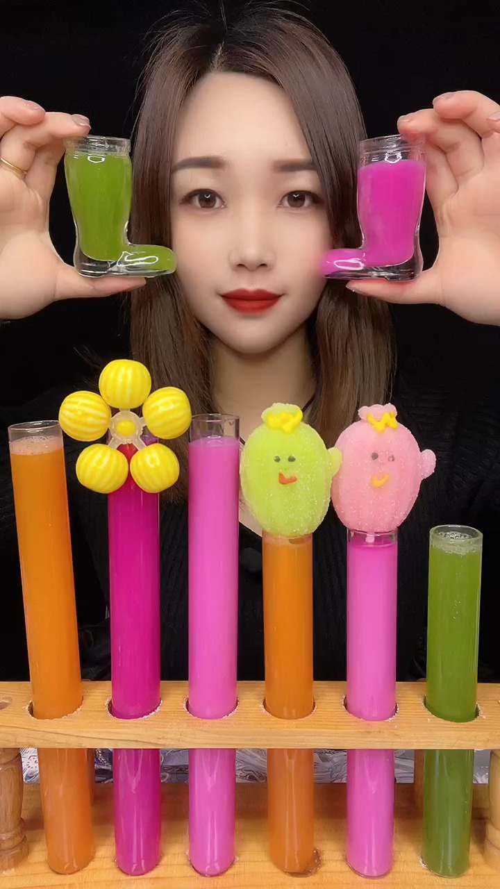 喝水声控:小鸟杯饮料和试管饮料-度小视