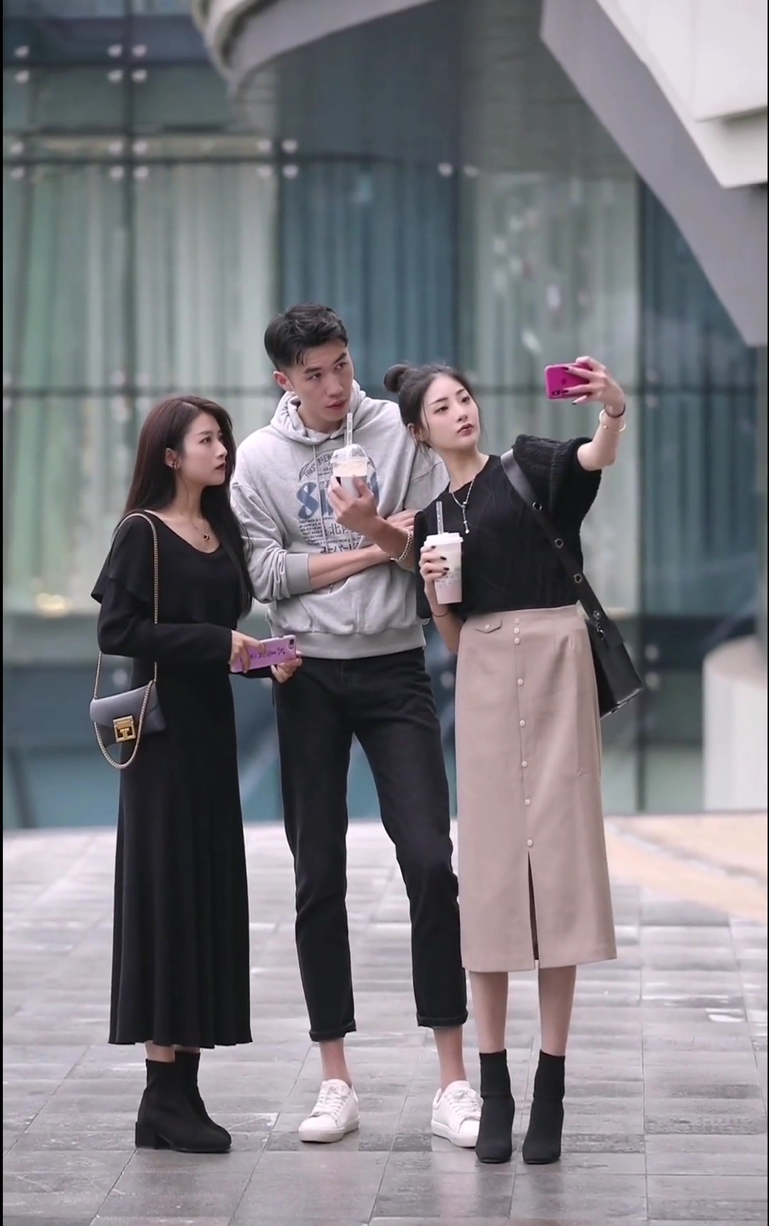 合拍,女友有意见