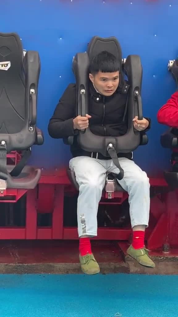 你是红袜子配解放鞋最勇敢的娃