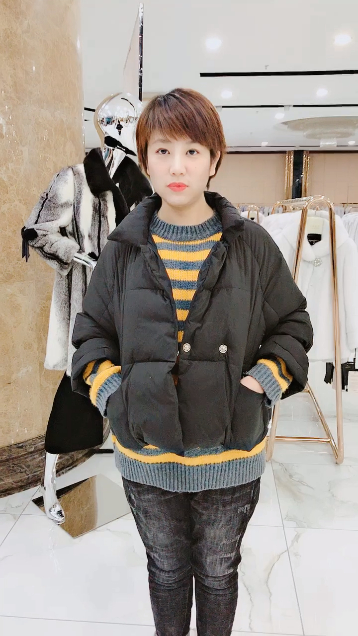 今天你秀恩爱了吗##金夫人老潘皮草# 我们分手吧!