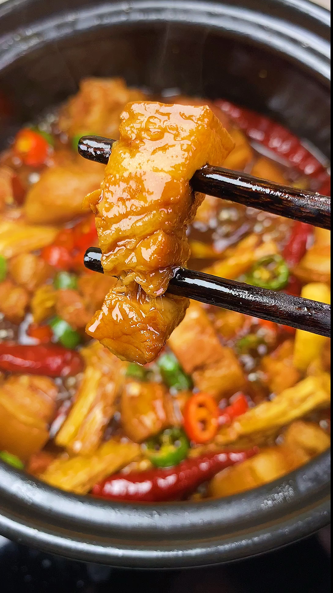 美食#红烧肉这样做不用炒糖色,肥而不腻,不加油不加水,全家都爱吃