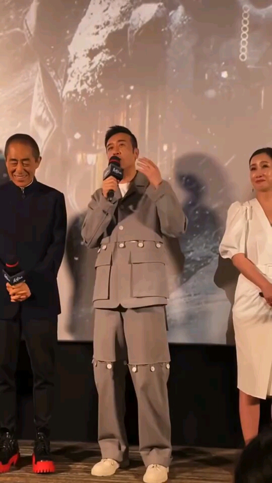 于和伟26年前和张艺谋合作,一个镜头都没有,26年后却当上主角