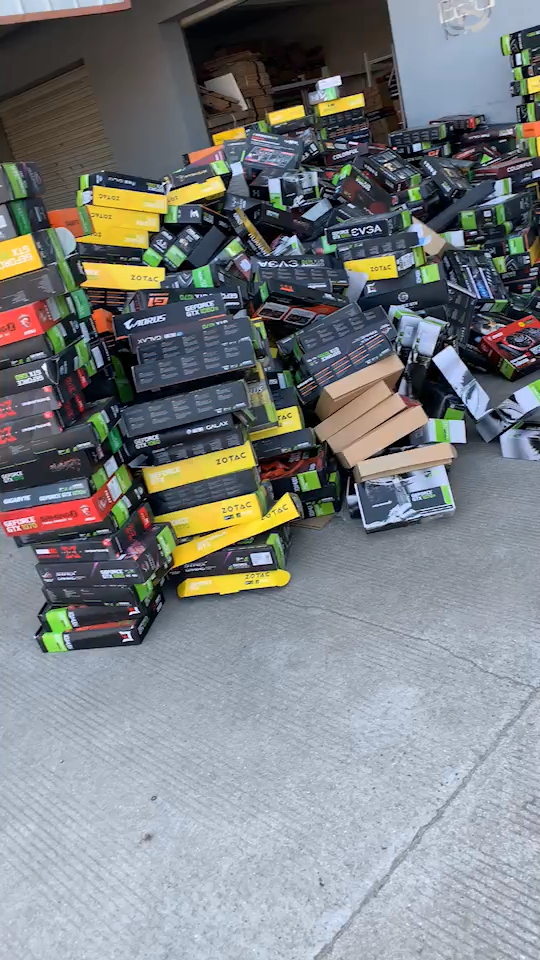 一堆货,别人的.