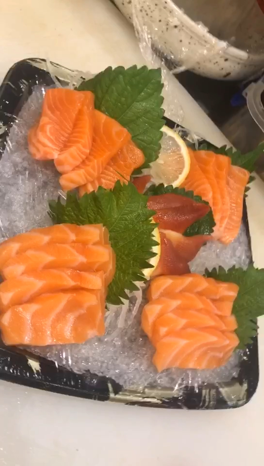 三文鱼#做一份打包的三文鱼刺身,有喜欢的吗?