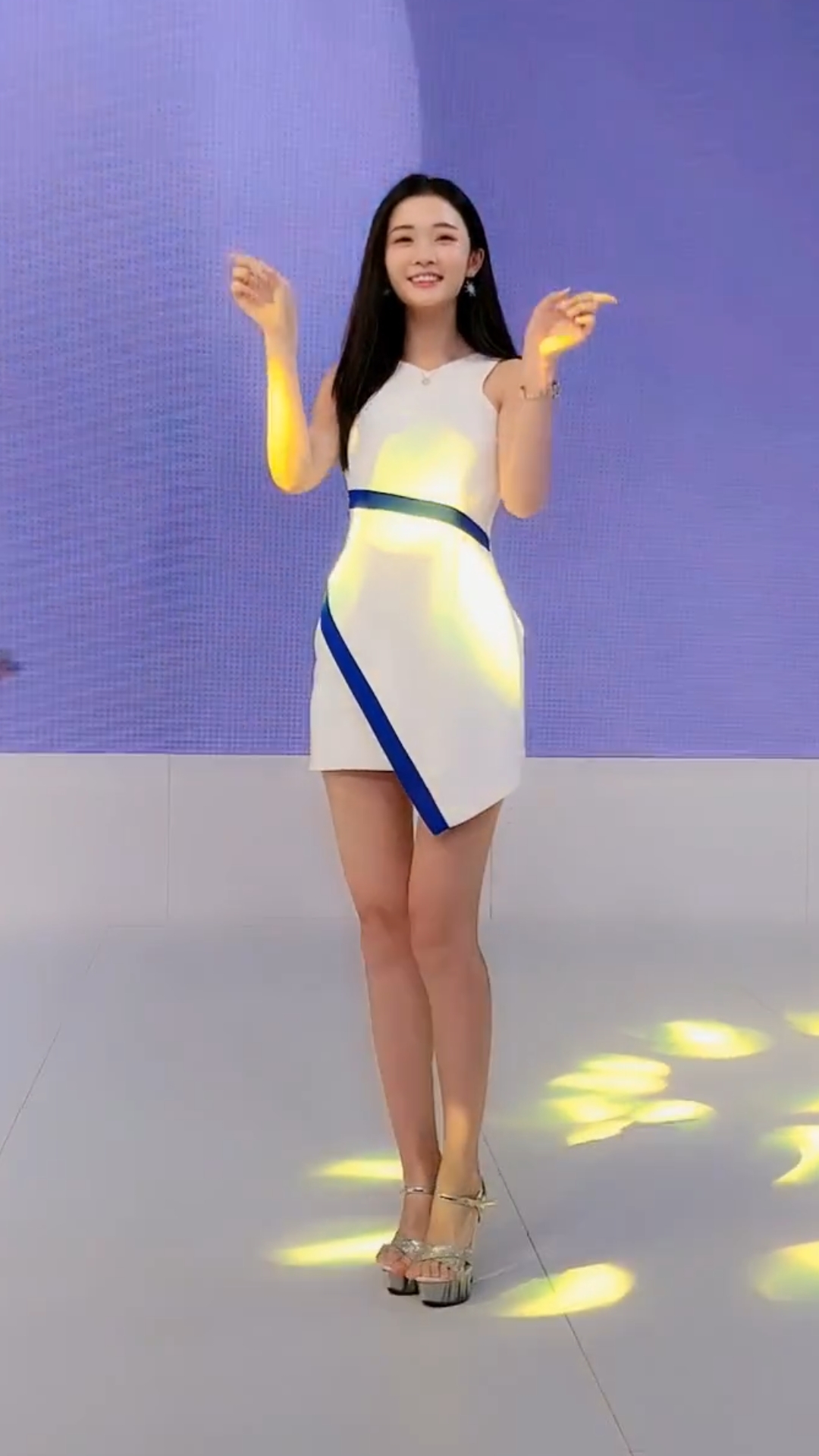 史上最热夏天#李玲  车模