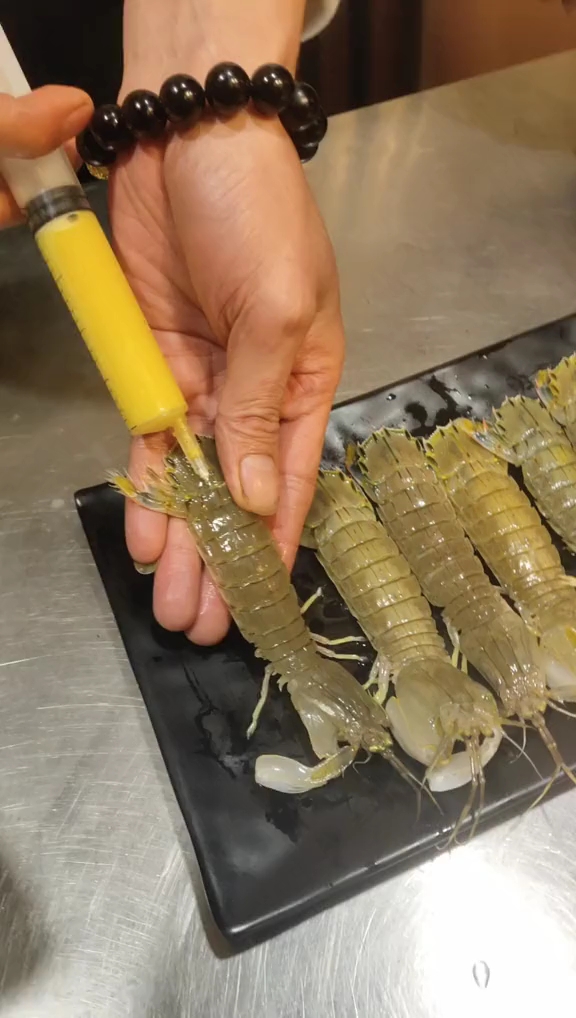 舌尖上的旅行#烤虾爬子