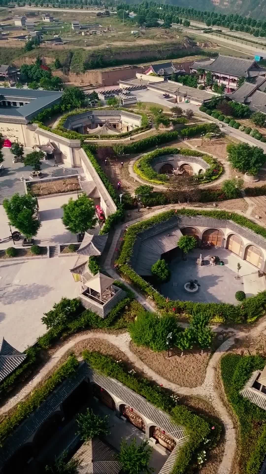 中国最奇葩的村庄,已经有千年历史,陕县地坑村又叫天井院.