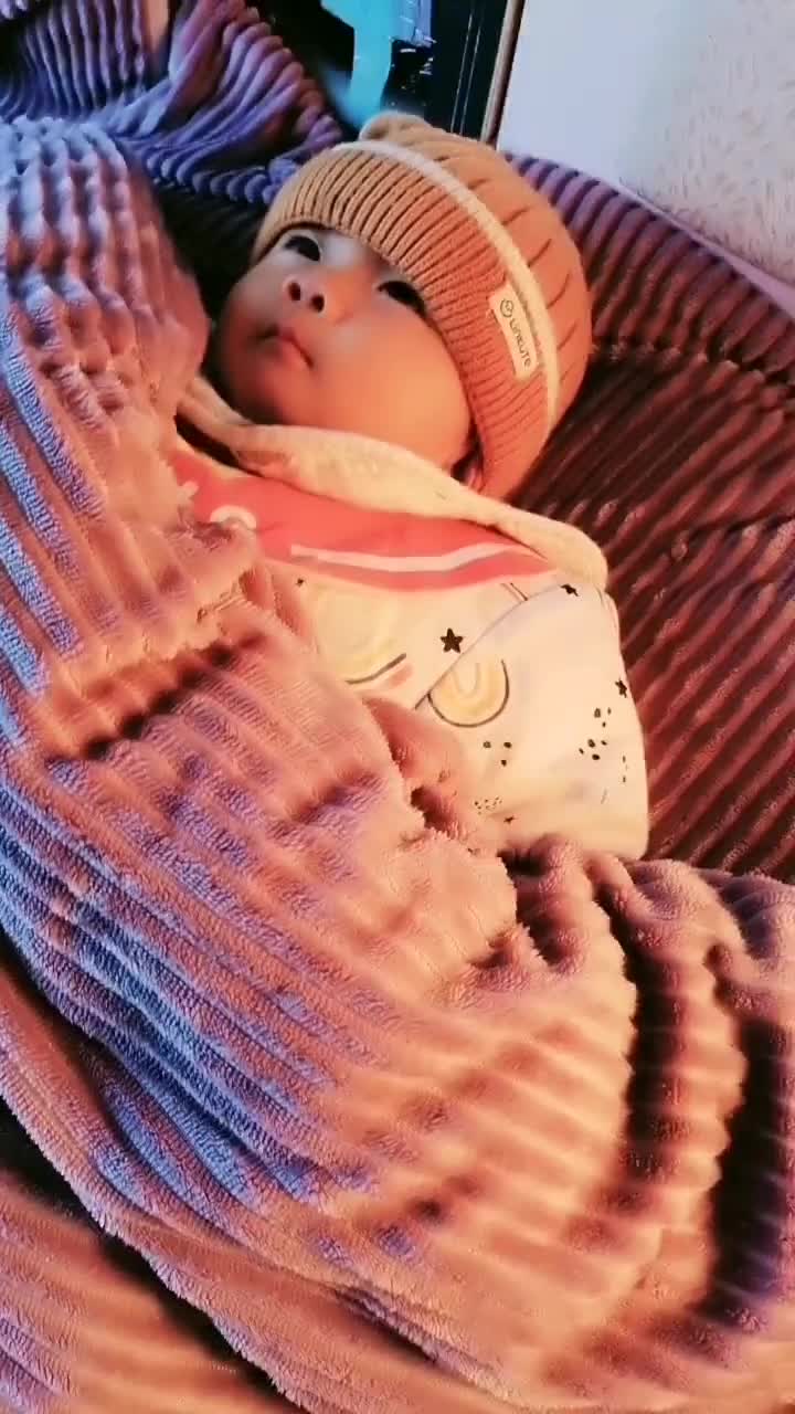 感谢全民,感谢宝妈们的提醒,我怀疑我是一个假妈妈,以后宝宝睡觉一定