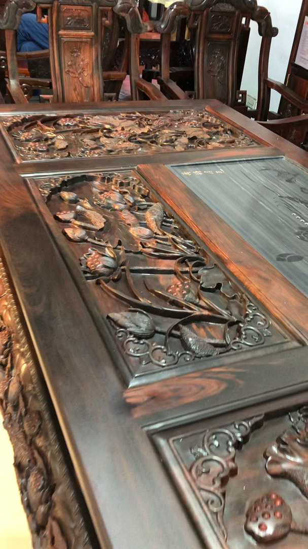 镂空泡茶桌,深雕荷花