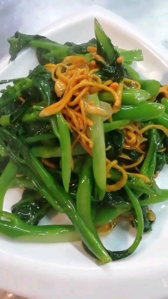 芥兰苗虫草花老少皆宜 清淡可口