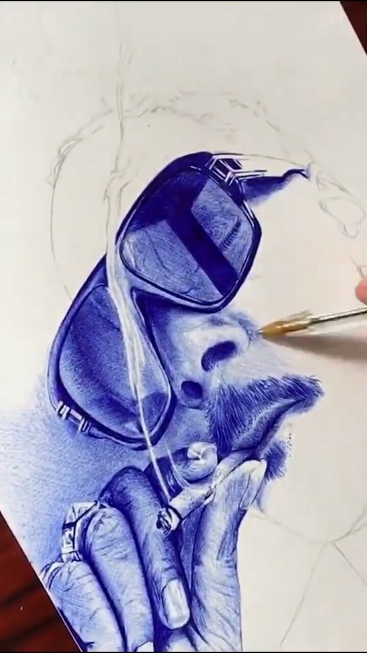 绘画#一支5毛的圆珠笔画出天价的作品