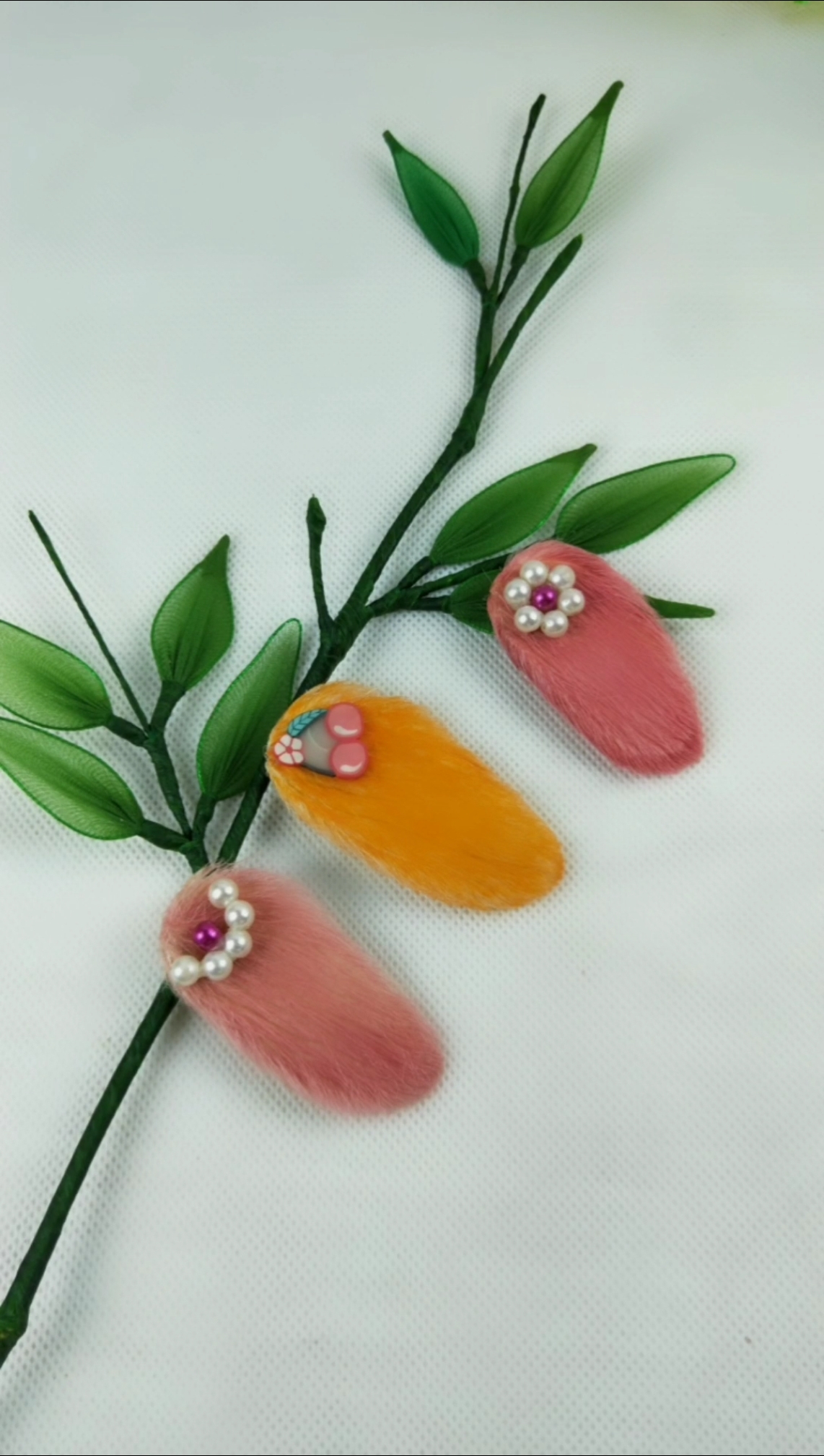 #旧物改造##手工花#变废为宝芒果核别再丢掉了做成发夹给小宝贝带上可