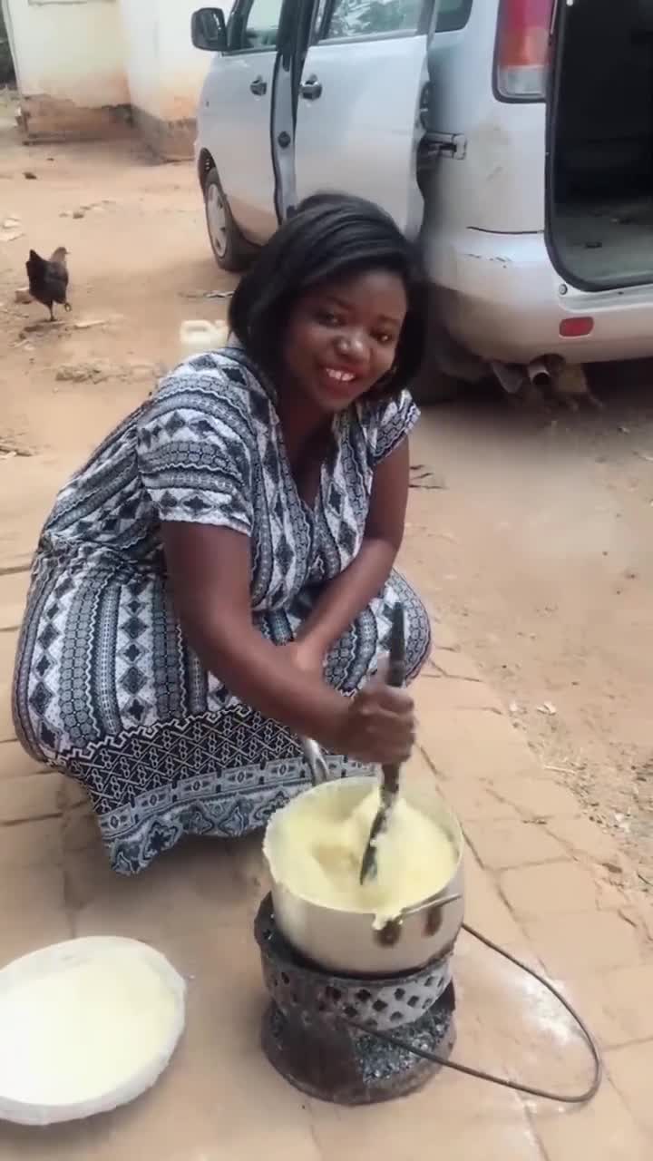 这就是非洲人三餐吃的西马,有没有胃口,想吃吗