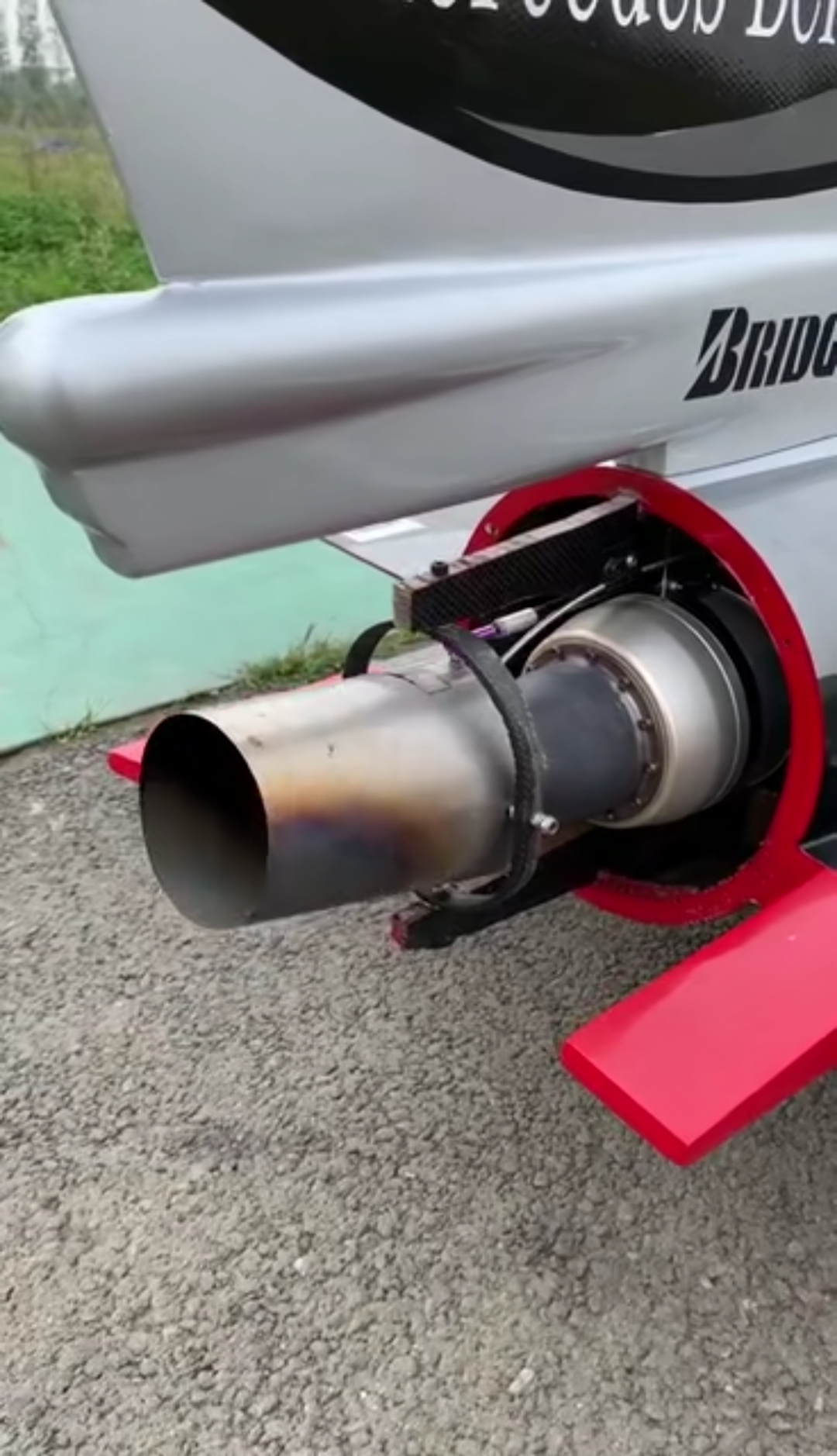 近距离感受一下涡喷的动力