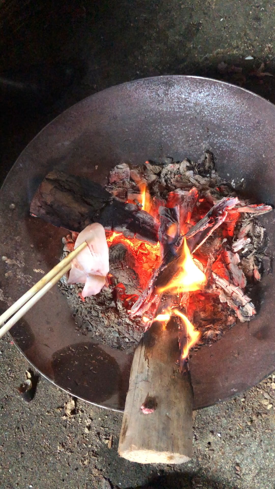 没有暖气南方,有没有谁跟我一样烤火的?