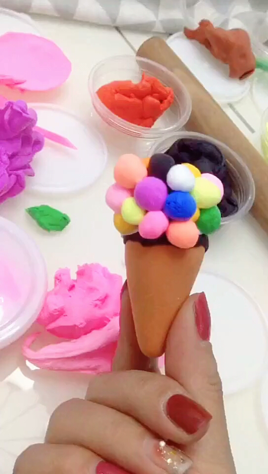 彩泥冰淇淋