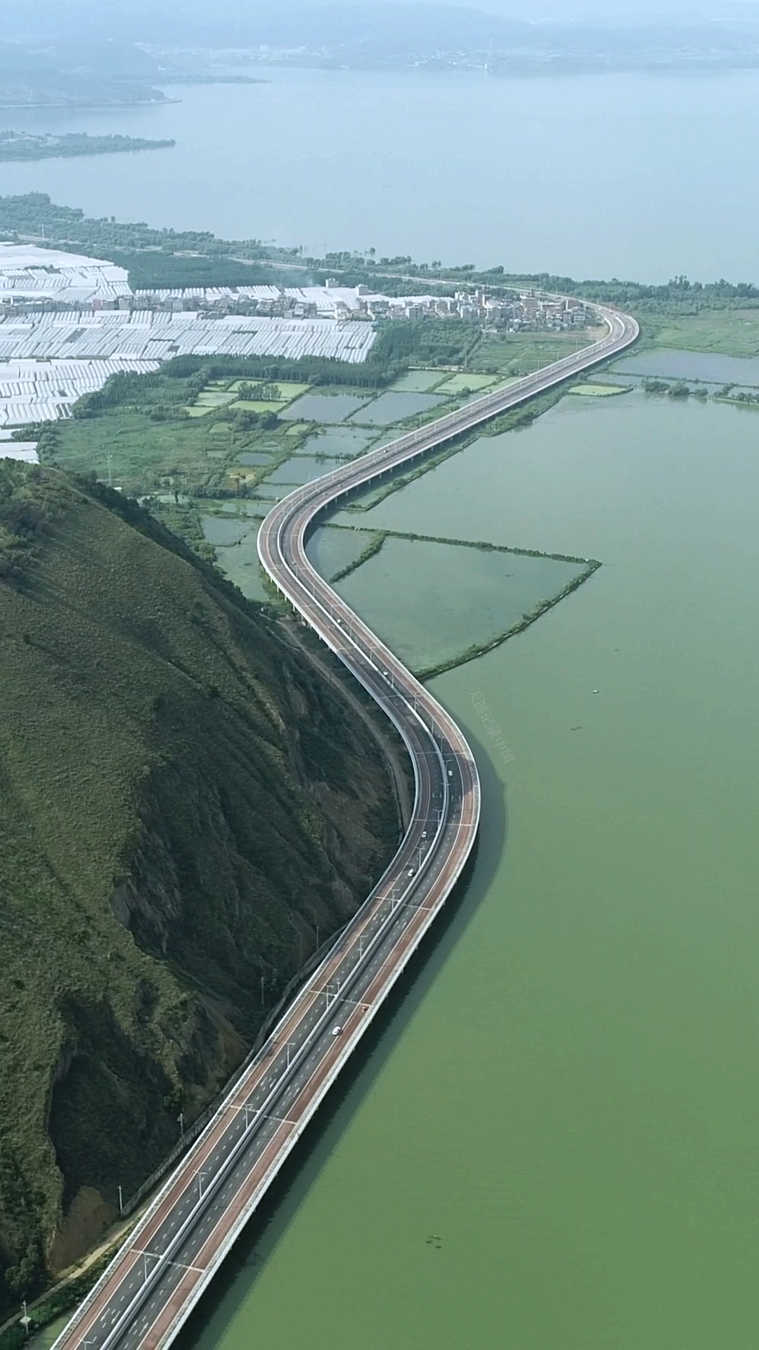 雲南最美水上公路,真的是太漂亮了