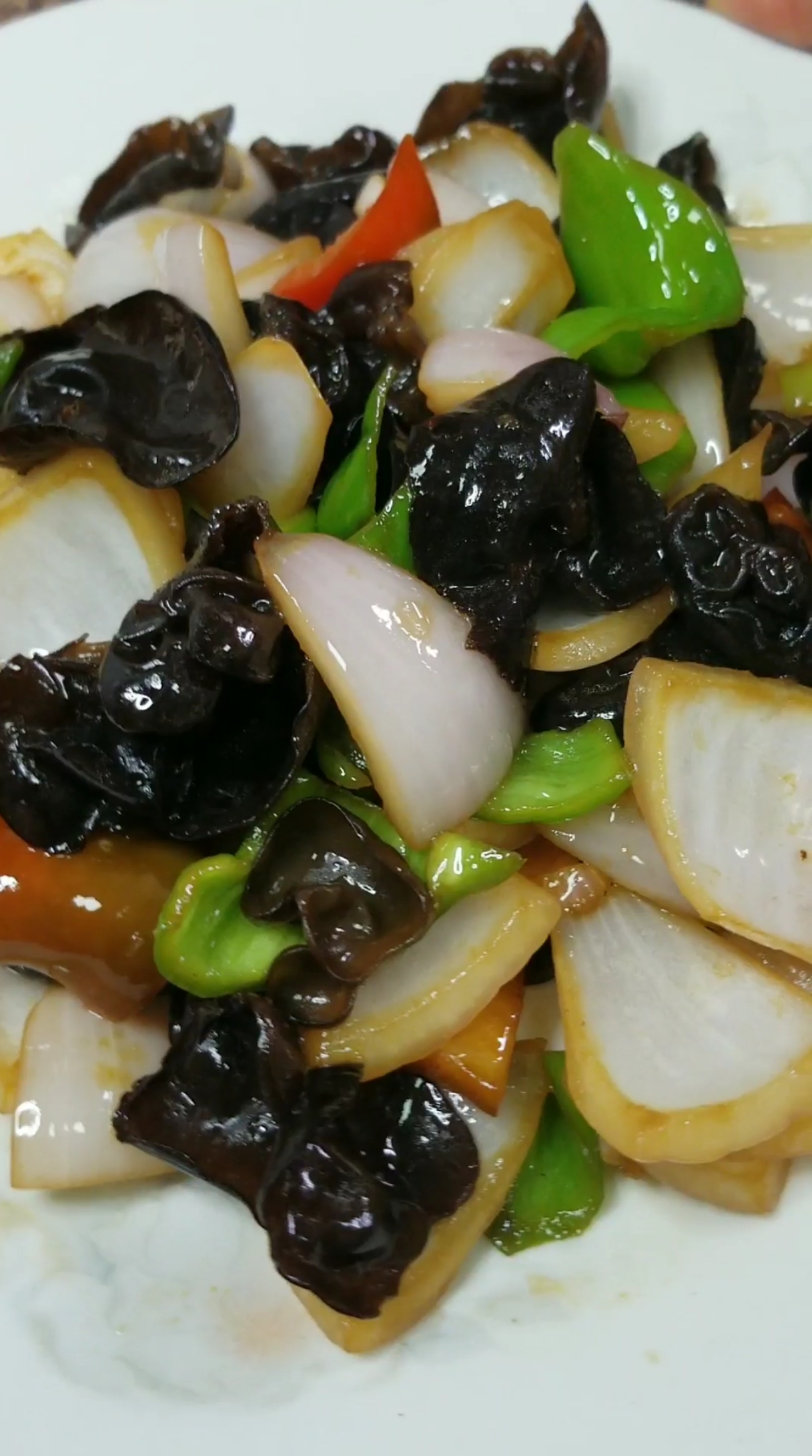 抗暑大作战#一分钟出锅的洋葱炒木耳-度小视