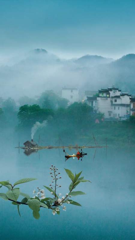 烟波江上一叶舟,宛若仙境画中游,寄情山水居世外,凡尘扰事不想愁,治愈