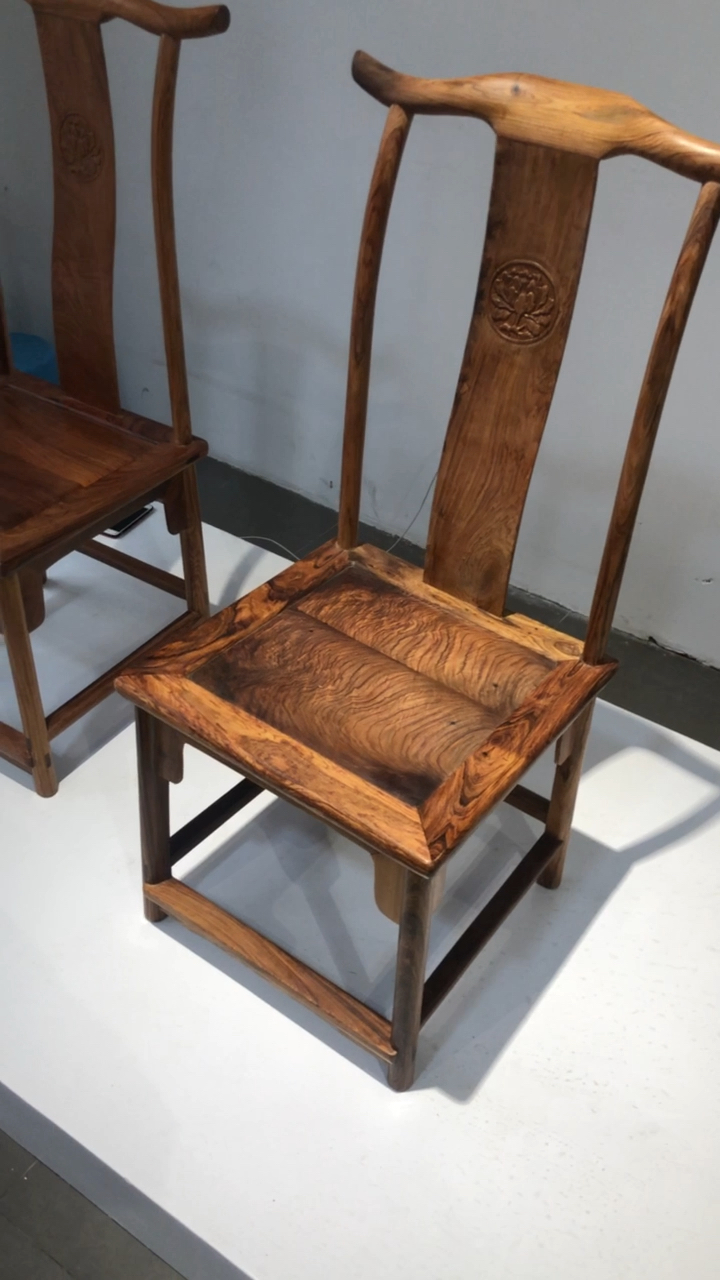 海南黄花梨灯挂椅,老货,纹理漂亮!温润如玉.