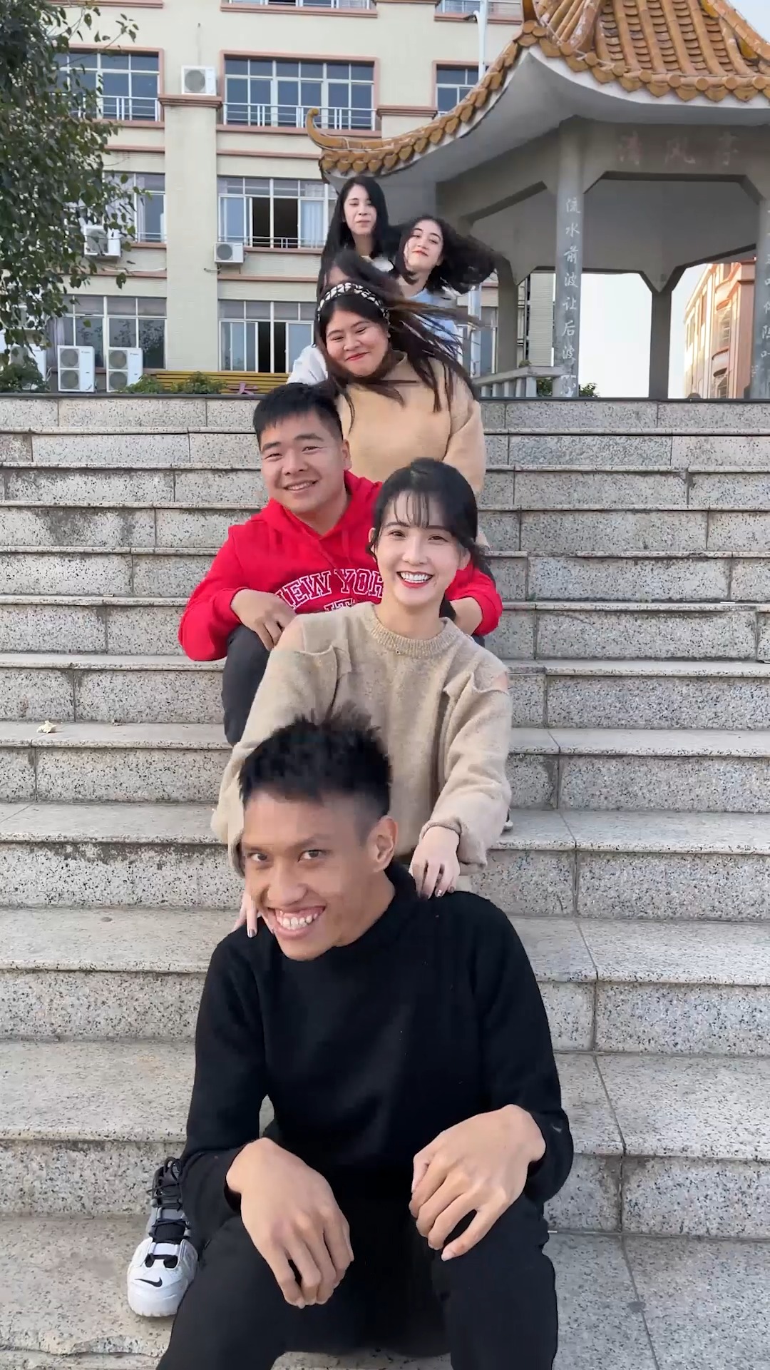 搞笑段子剧#年轻人多活动一下