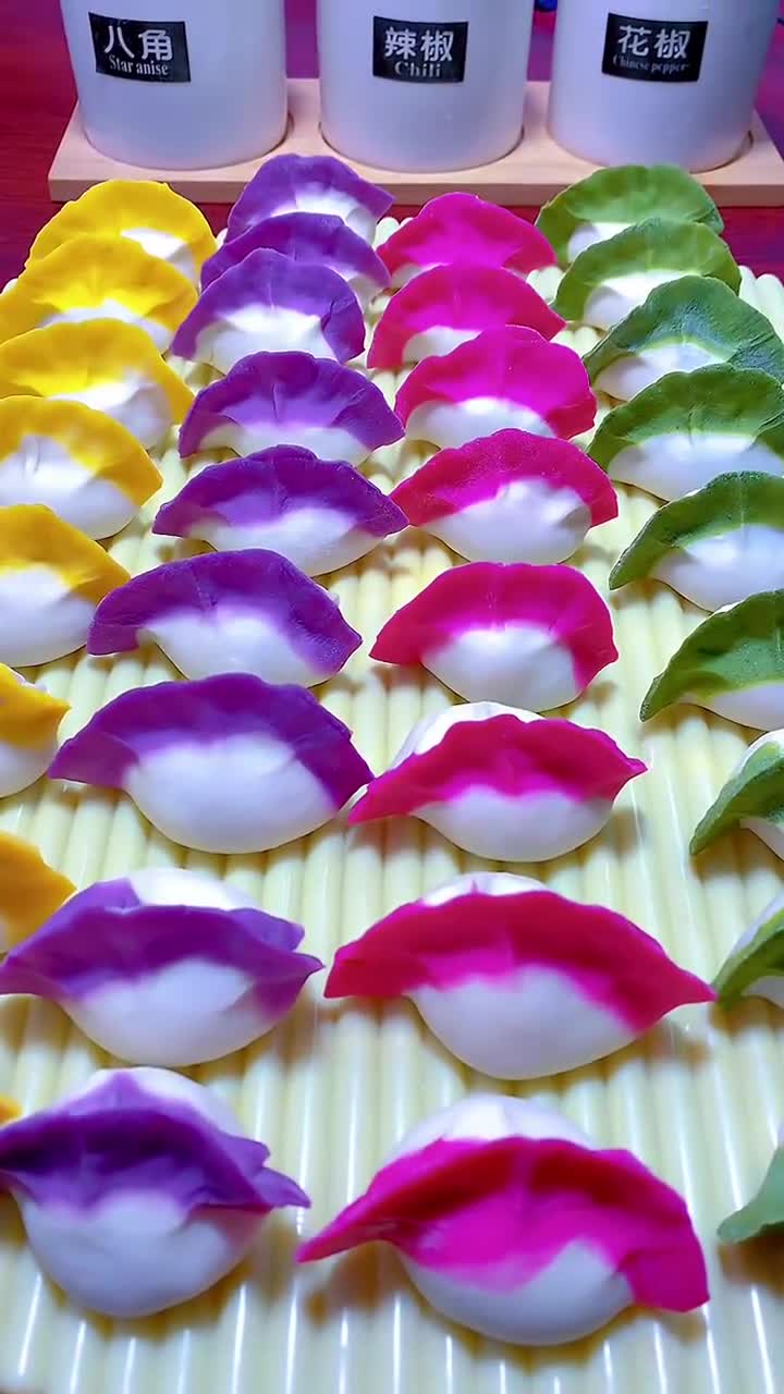 我要上热门过年包彩色饺子红红火火过大年