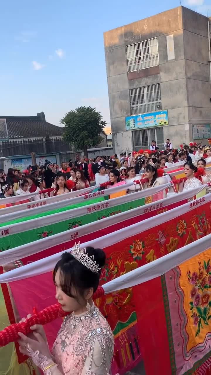 搞笑潮汕2021年大型女子标旗时装秀,1点30分开播#全民小助手