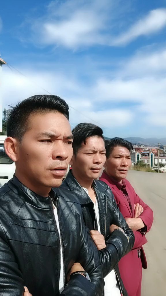 搞笑段子剧#盘州何氏三兄弟又来了,感谢朋友们的支持-全民小视频