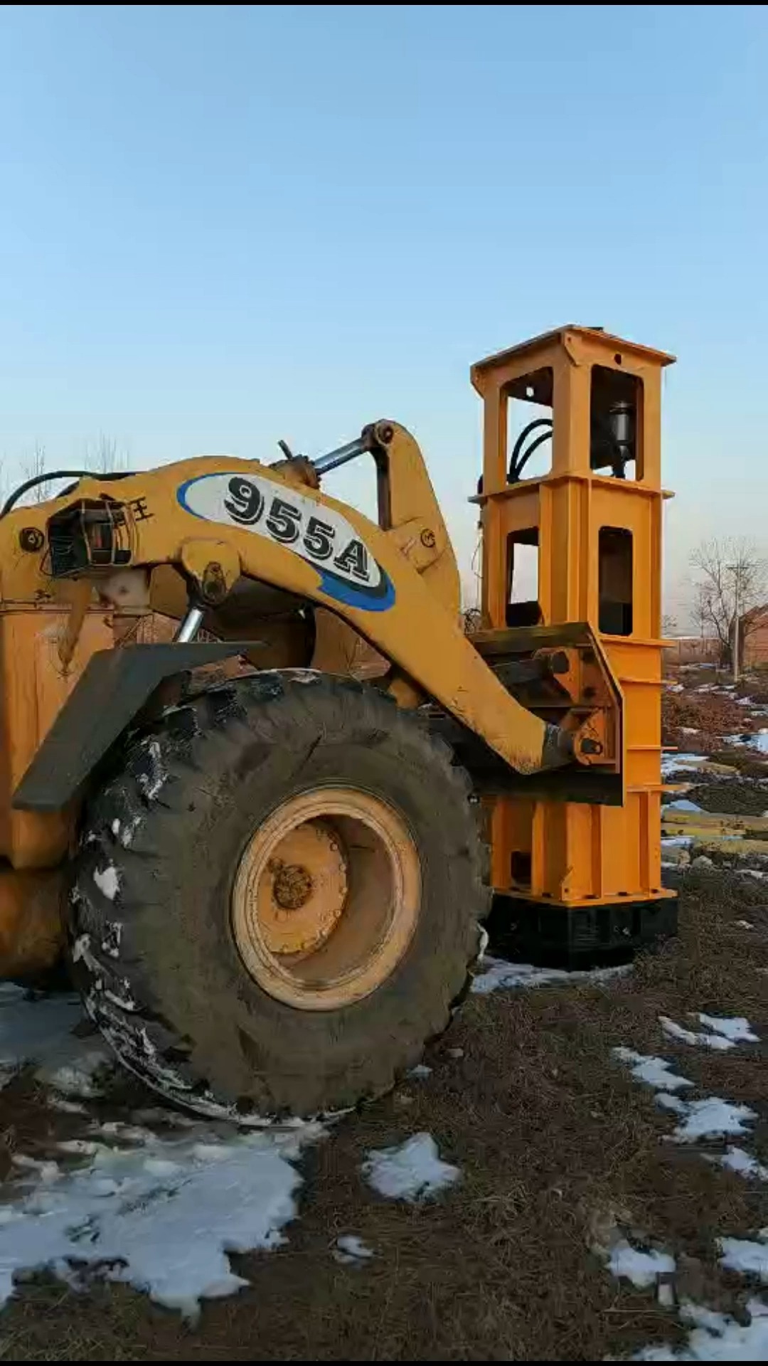 液压夯是什么铲车改装打夯机?什么是液压夯中的液压夯?