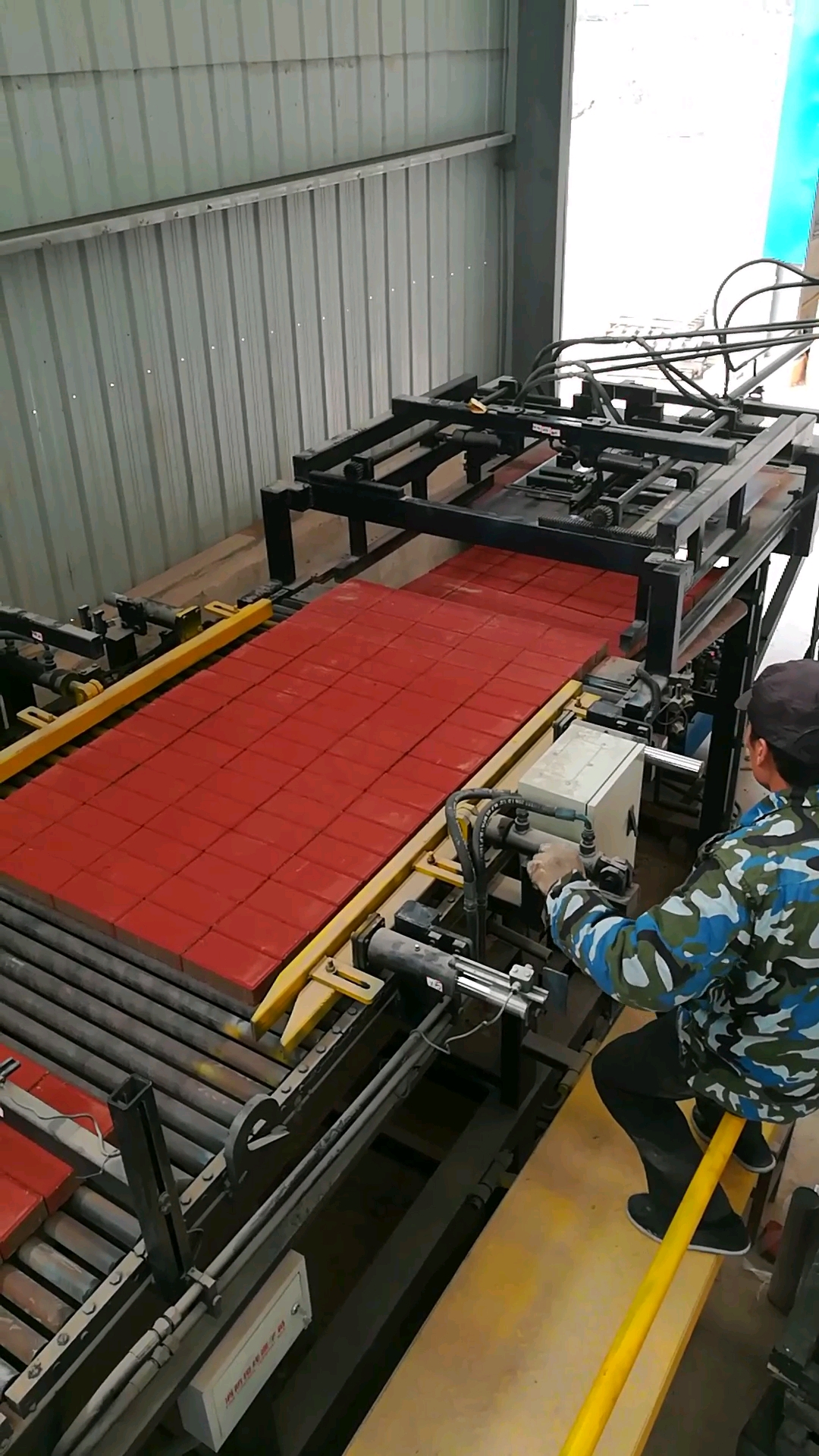 全自动水泥砖码垛机