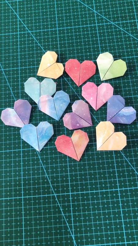 手工折纸#这样的小心心你还得怎么叠吗?看一遍就能学会!-全民小视频